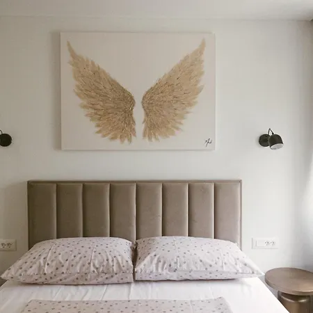 Sika Apartment